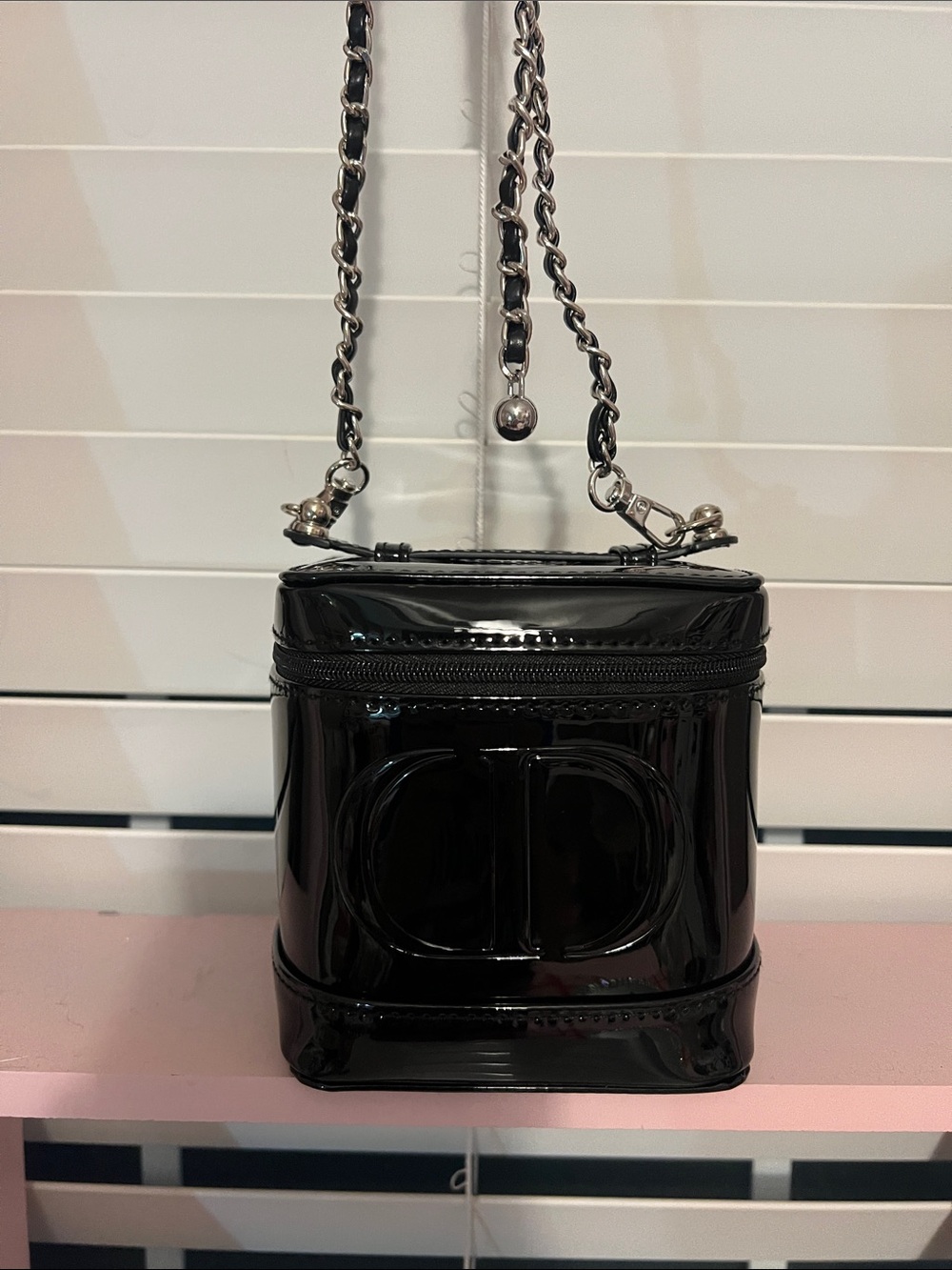 Dior Black Vanity Crossbody Bag with 47 inch Adjustable Chain Strap - Picture 2 of 13
